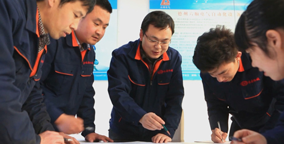 寶鼎輪式挖掘機(jī)抓木機(jī)廠家20余年設(shè)計(jì)經(jīng)驗(yàn)積累